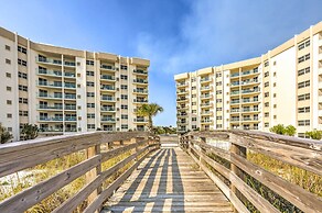 Sleek Pensacola Beach Condo: Patio, Walk to Beach