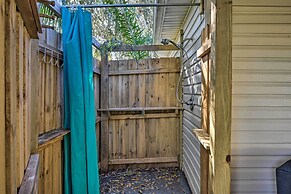 St Johns River Canal Home w/ Grill!