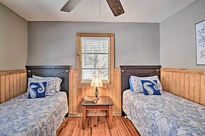 St Johns River Canal Home w/ Grill!