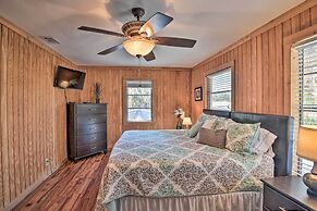 St Johns River Canal Home w/ Grill!