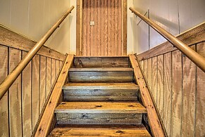 St Johns River Canal Home w/ Grill!