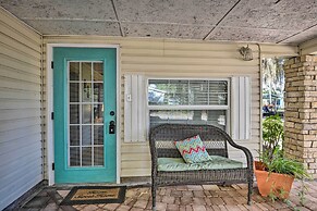 St Johns River Canal Home w/ Grill!