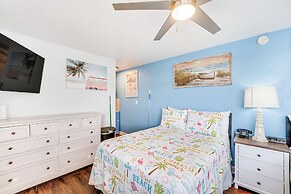 Beachfront Studio w/ Community Indoor Pool!