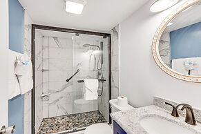 Beachfront Studio w/ Community Indoor Pool!