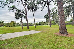 Sleek Largo Studio w/ Pond < 7 Mi to Beach!