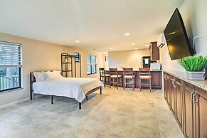 Sleek Largo Studio w/ Pond < 7 Mi to Beach!