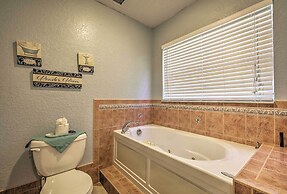 Spring Hill Home w/ Pool ~ 1 Mi to Weeki Wachee