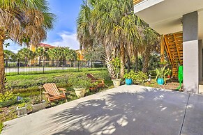 Family-friendly Tampa Home < 3 Mi to Ocean!