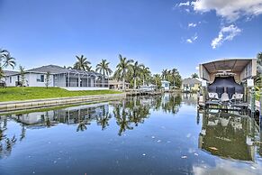 3 Mi to Downtown Cape Coral: Canal-front Villa