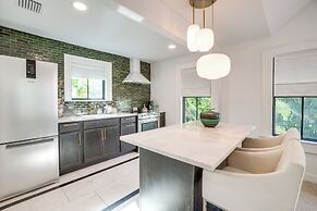 Chic Getaway in Desirable South Tampa District!