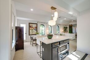Chic Getaway in Desirable South Tampa District!
