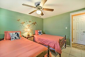 Sun-soaked Hudson Getaway w/ Canal Access!