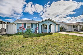 Sun-soaked Hudson Getaway w/ Canal Access!