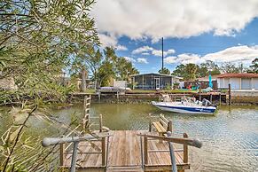 Sun-soaked Hudson Getaway w/ Canal Access!