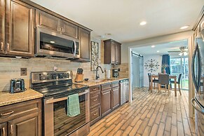 Sun-soaked Hudson Getaway w/ Canal Access!