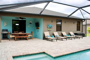 Pool & Lanai: Centrally Located Cape Coral Home