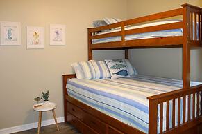 Pool & Lanai: Centrally Located Cape Coral Home