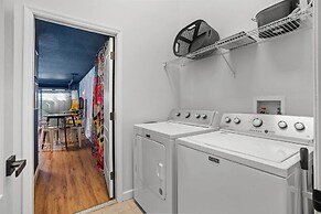 Davenport Vacation Home w/ Pool, Spa & Game Room!