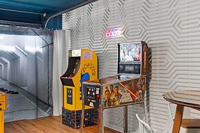 Davenport Vacation Home w/ Pool, Spa & Game Room!