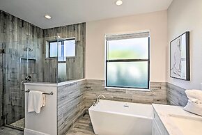 Sun-seekers Getaway: Lavish Cape Coral Villa