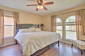 Outdoor Oasis w/ Pool: Davenport Resort Escape!