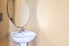 Outdoor Oasis w/ Pool: Davenport Resort Escape!