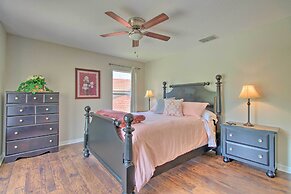 Outdoor Oasis w/ Pool: Davenport Resort Escape!
