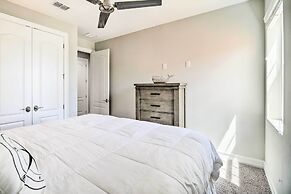 Upscale Florida Townhome - 1/2 Mi to Beach!