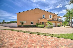 Upscale Florida Townhome - 1/2 Mi to Beach!
