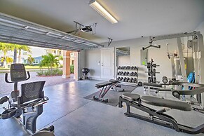 Upscale Florida Townhome - 1/2 Mi to Beach!