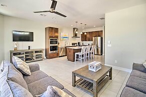 Upscale Florida Townhome - 1/2 Mi to Beach!