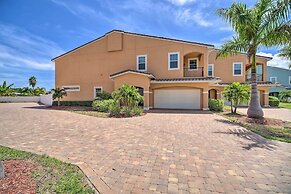 Upscale Florida Townhome - 1/2 Mi to Beach!