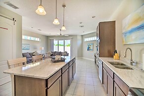 Upscale Florida Townhome - 1/2 Mi to Beach!
