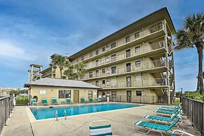 Updated Ormond Beach Condo: Relax & Explore!