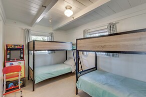 Waterfront Panacea Vacation Rental w/ Dock!