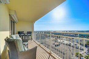 Waterfront Condo w/ Patio & Pool on Madeira Beach!