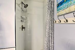 'tipsy Turtle' Condo w/ Patio & Harbor Access