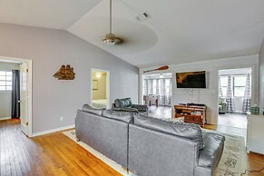 Waterfront Sopchoppy Hideaway w/ 2 Kayaks!