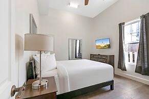 Stunning Condos Near French Quarter