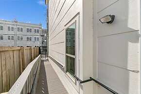 Stunning Condos Near French Quarter