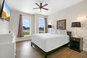 Stunning Condos Near French Quarter