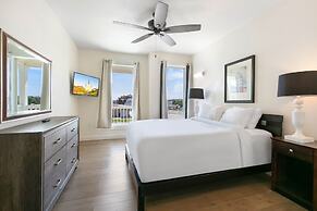 Stunning Condos Near French Quarter