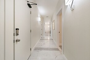 Stunning Condos Near French Quarter