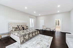 Waterfront Royal Villas