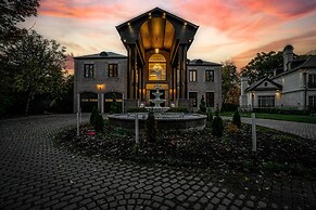 Waterfront Royal Villas