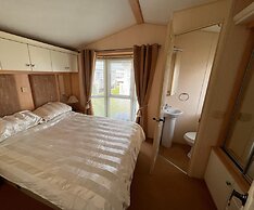 Stunning 2-bed Caravan in Skegness