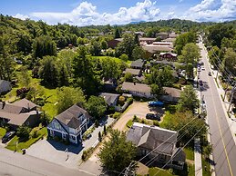 The Victorian Inn Blowing Rock