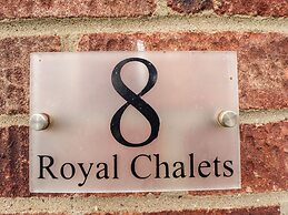 8 Royal Chalet Park