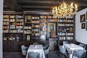 Mr. Görgey Art Hotel & Bisztró