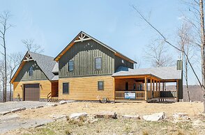 Mountain Crest Lodge by Taylor Made Deep Creek